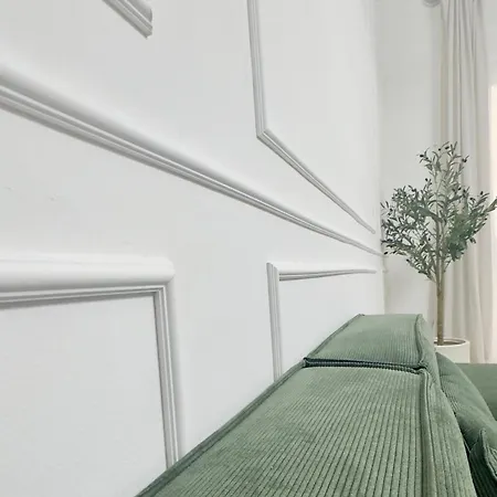 アパート Guesthost - Jolie Maison In Lingotto トリノ