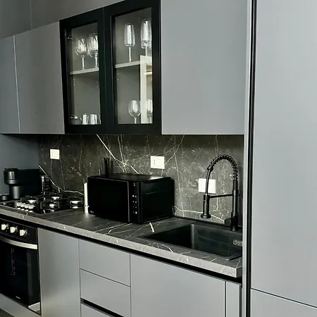 Guesthost - Jolie Maison In Lingotto Turyn